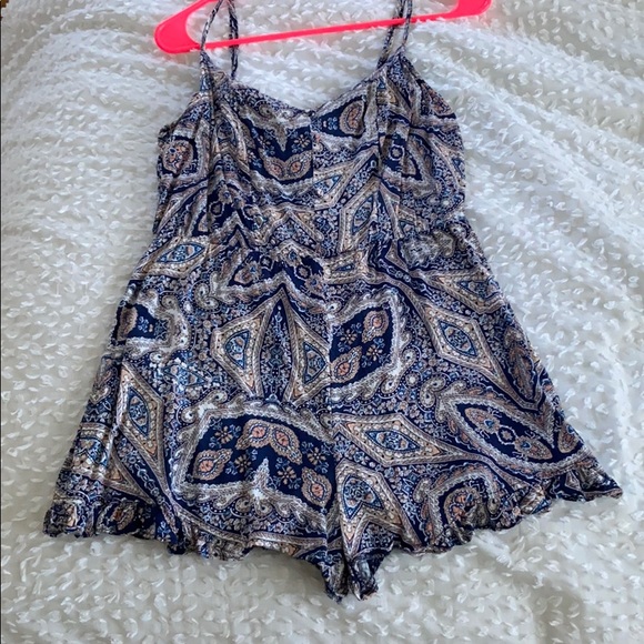 Charlotte Russe Other - 💙 PAISLEY ROMPER